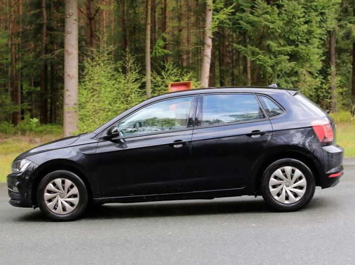 Volkswagen-Polo-2018-dettagli-e-motori-della-nuova-generazione-11-703x524.jpg