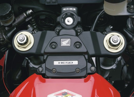 Honda CBR 1000RR Fireblade 2006 - Fotogallery - 9