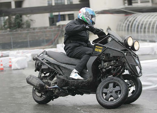 Ultimissime:Piaggio “Concept Scooter” a tre ruote - Fotogallery - 4
