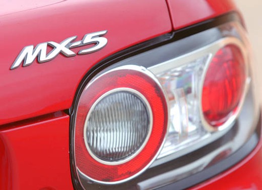 Mazda MX-5 Roadster Coupè - Long Test Drive - Fotogallery - 34