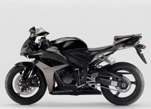 Honda CBR 600 RR 2007 - Fotogallery - 11