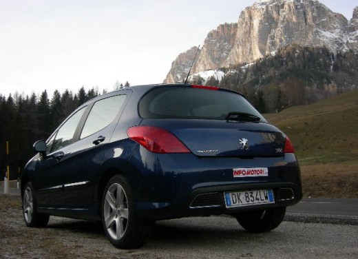 Peugeot 308 1.6 120CV – Long Test Drive - Fotogallery - 11