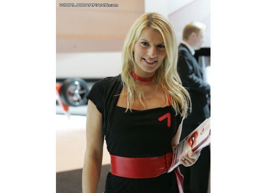 Essen Motor Show Girls - Fotogallery - 33