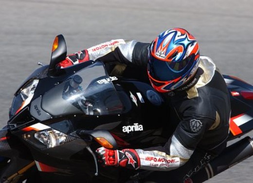 Aprilia RSV 1000 R 2004 - Test Drive - Fotogallery - 3