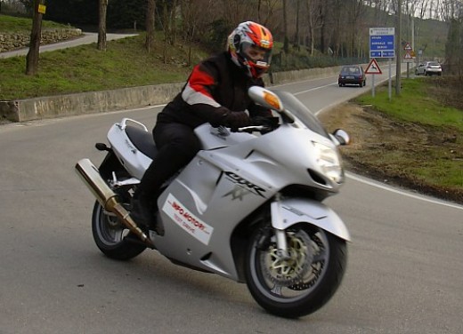 Hondamoto CBR 1100 XX: Test Ride - Fotogallery - 4