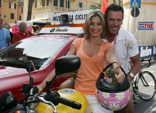Maddalena Corvaglia su Yamaha XJ6 - Fotogallery - 1