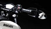 Lunga prova per la Ducati Hypermotard 796 che fa della piccola cilindrata il suo punto di forza