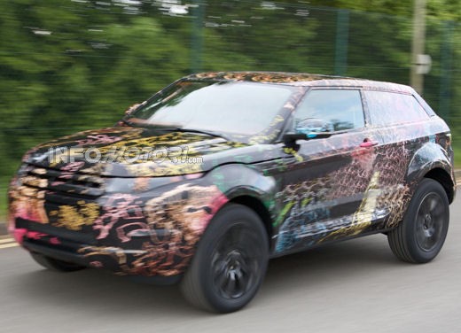 Land Rover LRX - Fotogallery - 3