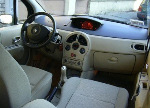 Renault Modus 2011 prime immagini - Fotogallery - 13