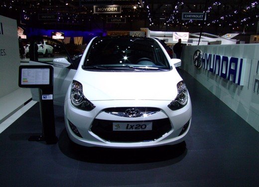 Salone Auto Ginevra 2011 - Panoramica 2 - Fotogallery - 28