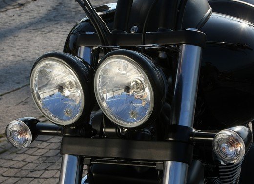 Triumph Thunderbird Storm: prova su strada della maxi cruiser - Fotogallery - 14