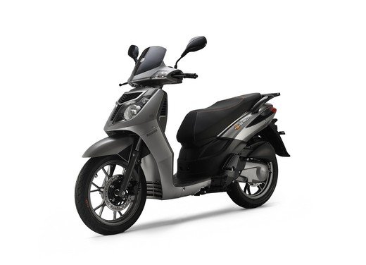Benelli Caffènero 125 e 150: i primi esemplari consegnati ai concessionari - Fotogallery - 4
