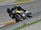 Aprilia Tuono V4R APRC provata sul circuito e sulle strade di Valencia