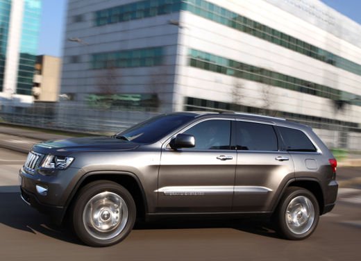 Nuovo Jeep Grand Cherokee provato su strada. Leggi il Test Drive di Infomotori  - Fotogallery - 4