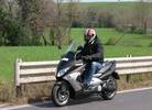 Yamaha TMax Tech Max: provata in strada la versione più esclusiva del maxiscooter di Iwata