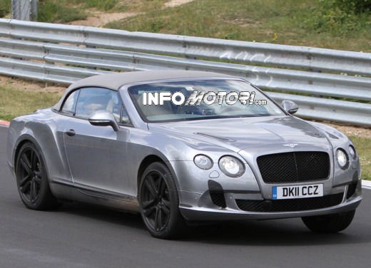 Bentley Continental GTC prime foto spia della cabrio in uscita nel 2012 - Fotogallery - 1
