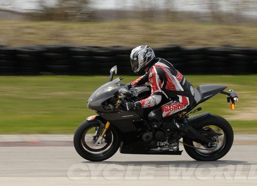 EBR 1190 RS primo test in pista per la nuova moto di Erik Buell - Fotogallery - 1